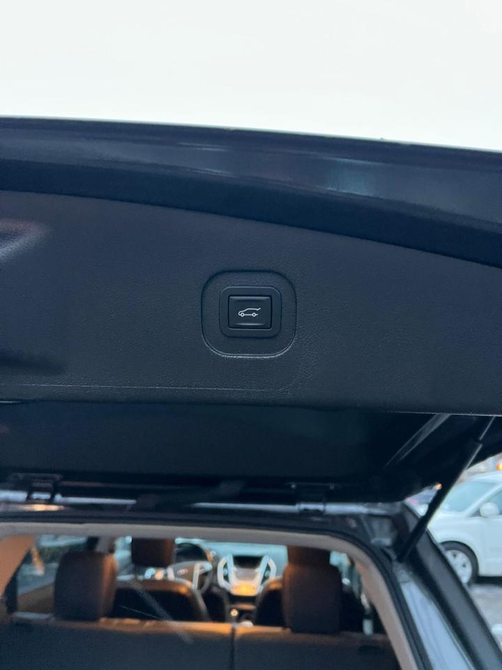 2017 GMC Terrain SLT - Photo #16