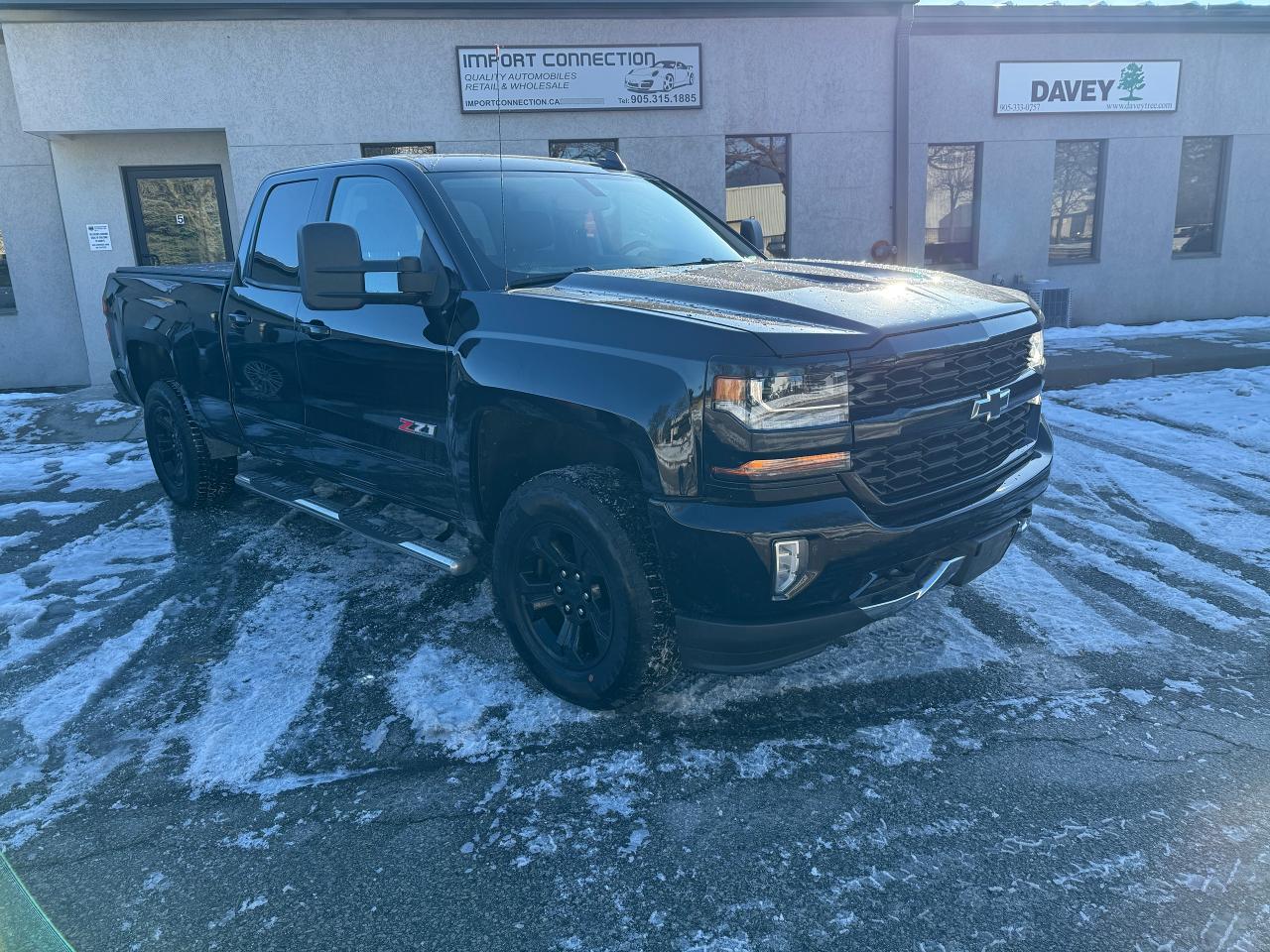 2017 Chevrolet Silverado 1500 4WD DOUBLE CAB 143.5" LT W/2LT NAV!. !CERTIFIED ! Photo2