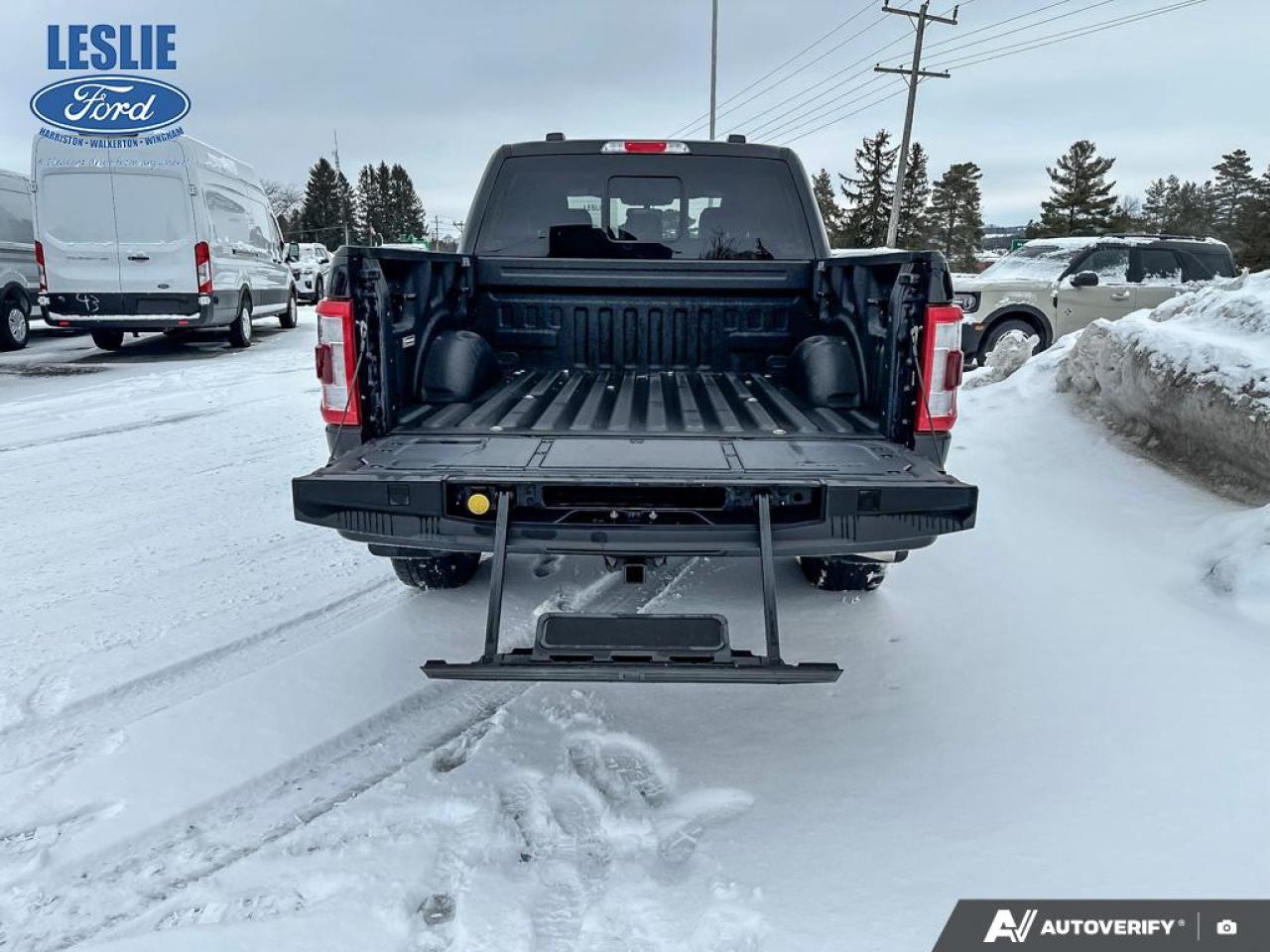 2022 Ford F-150 Lariat 4WD SuperCrew 5.5' Box Photo