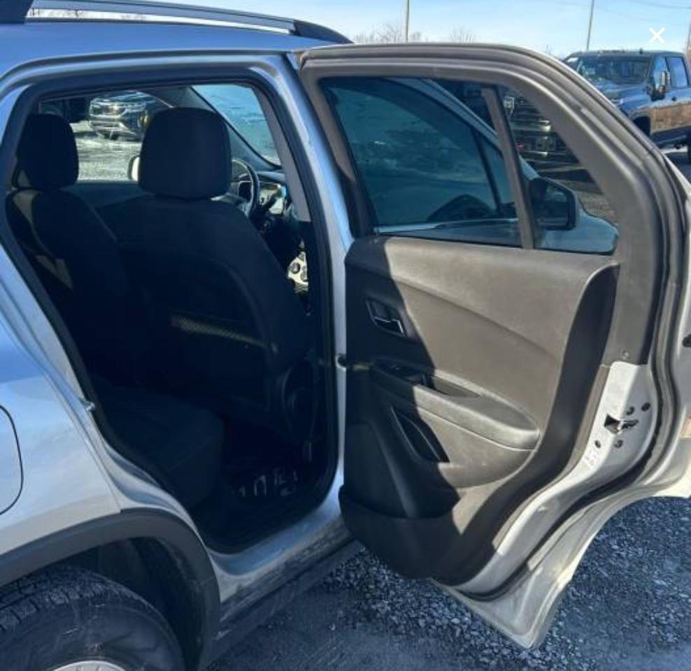 2016 Chevrolet Trax LT $7800 with Safety Photo