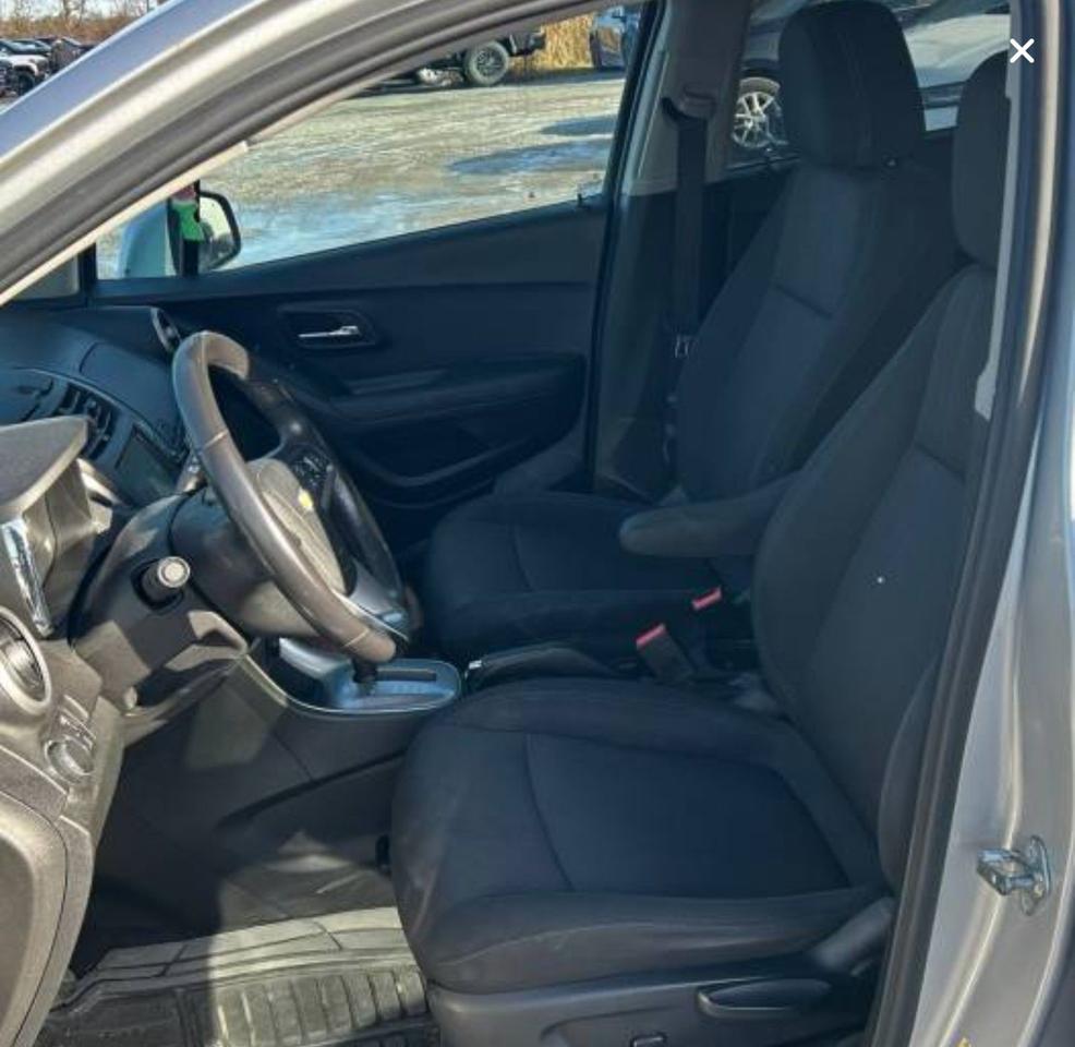 2016 Chevrolet Trax LT $7800 with Safety Photo