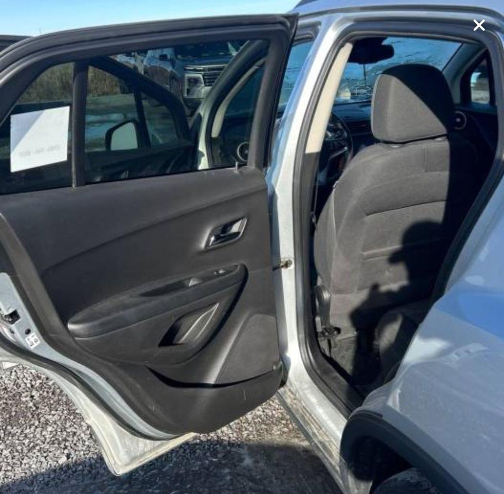 2016 Chevrolet Trax LT $7800 with Safety Photo