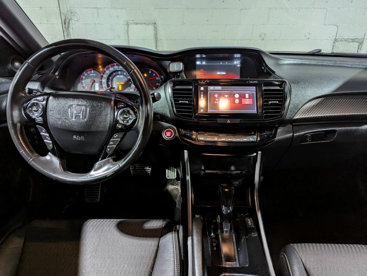 2016 Honda Accord 4dr I4 CVT Sport w/Honda Sensing Photo4