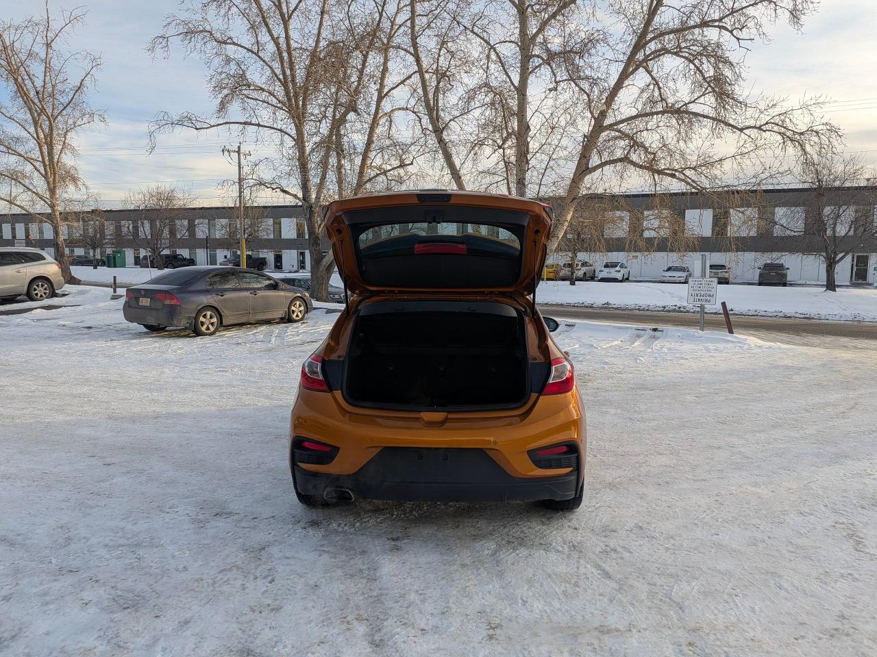 2017 Chevrolet Cruze Premier - Photo #10