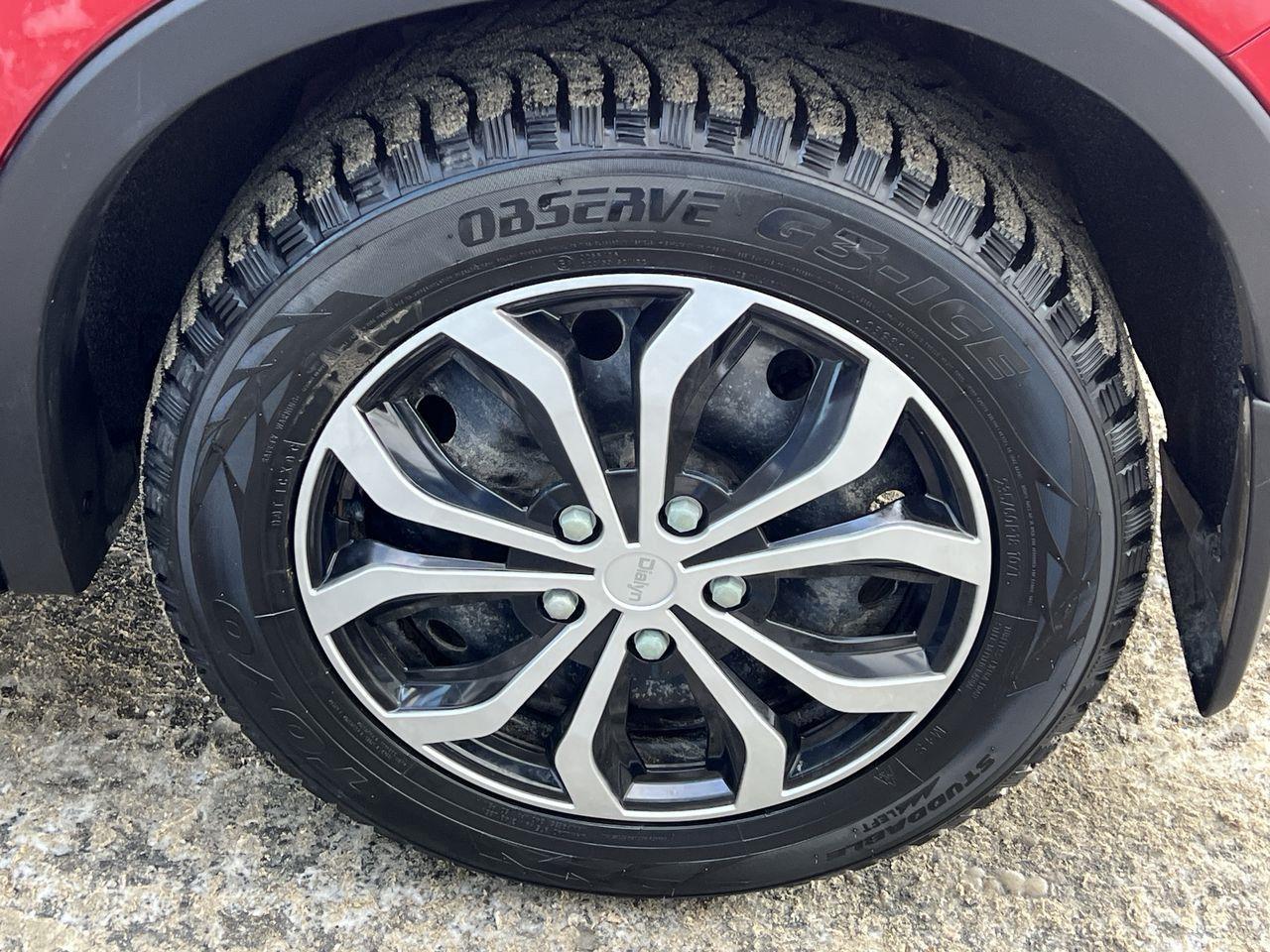 2024 Mitsubishi Outlander 4X4, 7 PASSENGER, MOONROOF, HEATED STEERING WHEEL, HEATED SEATS, BACK UP CAM!! Photo