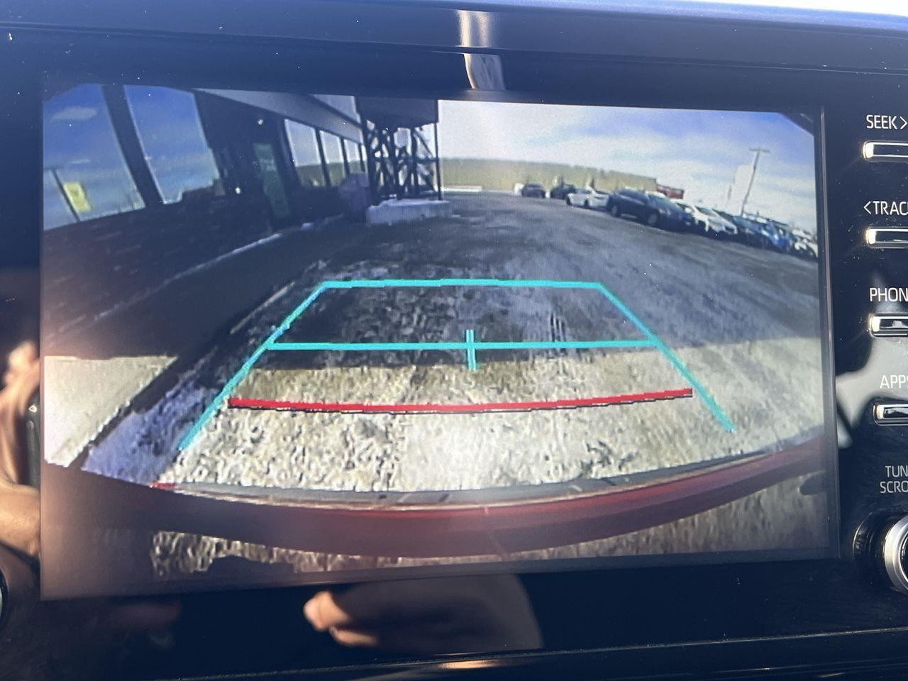 2020 Toyota C-HR XLE Premium FWD, HEATED FRONT SEATS, BACK UP CAM, SIRIUS XM!! Photo