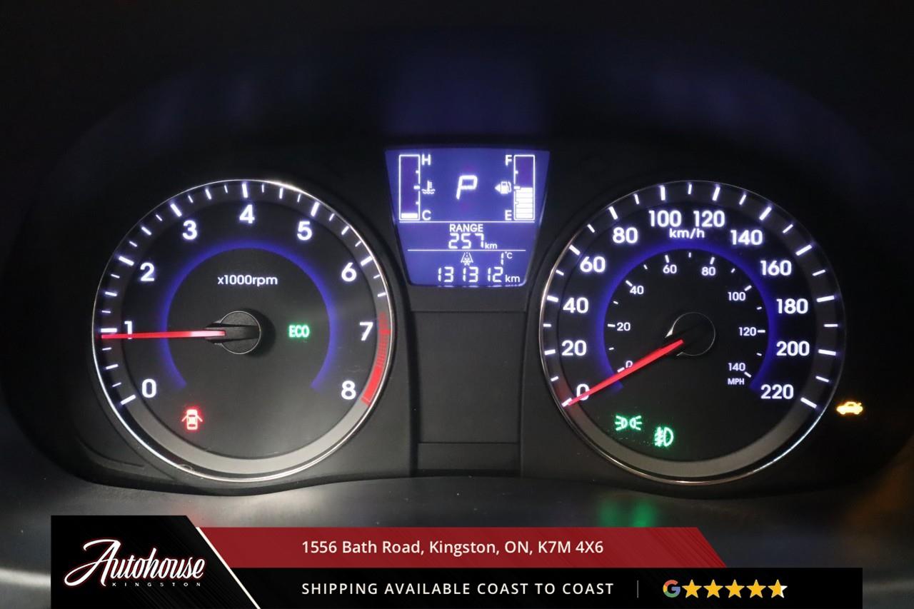2015 Hyundai Accent GLS SUNROOF - ONLY 131,300 KM Photo