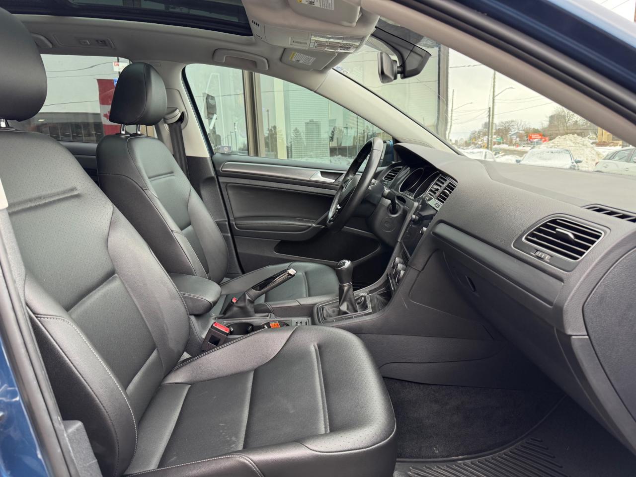 2019 Volkswagen Golf Sportwagen 1.8 TSI Comfortline MANUAL | AWD | Leather | Sunroof | Backup Camera Photo