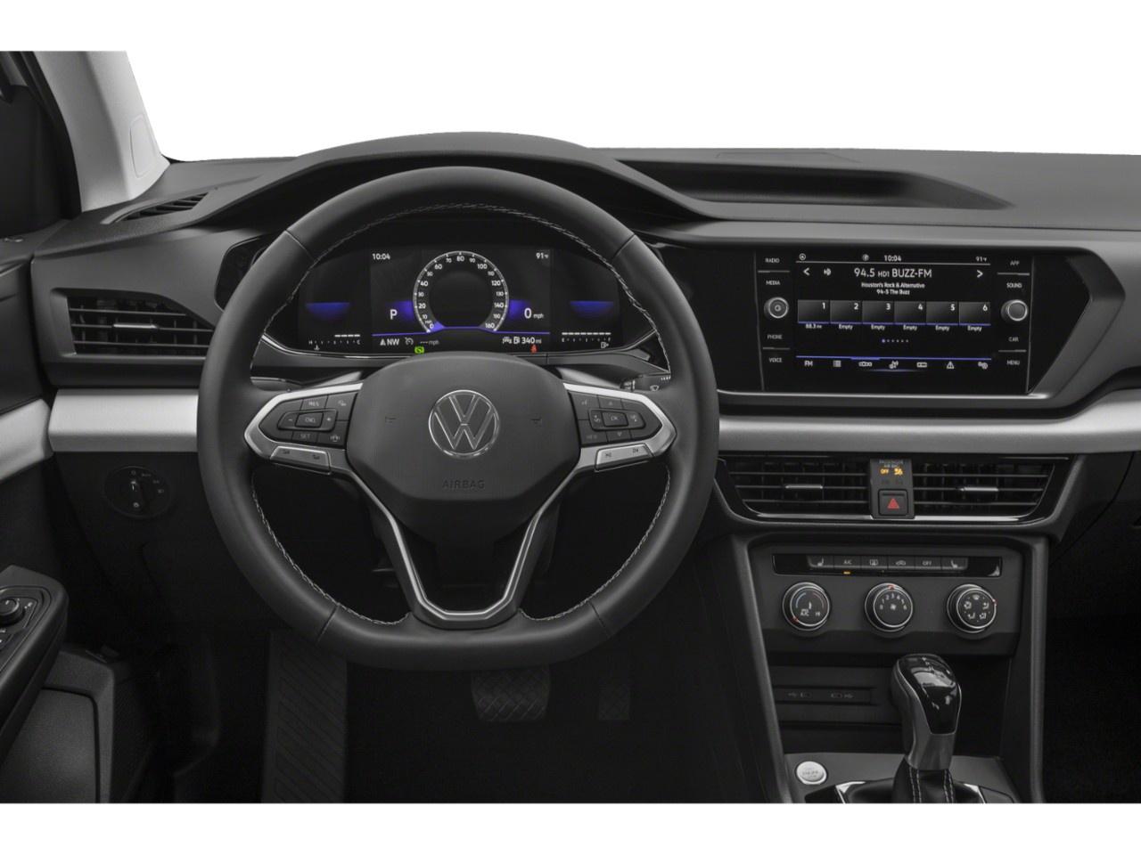 2024 Volkswagen Taos SE Photo