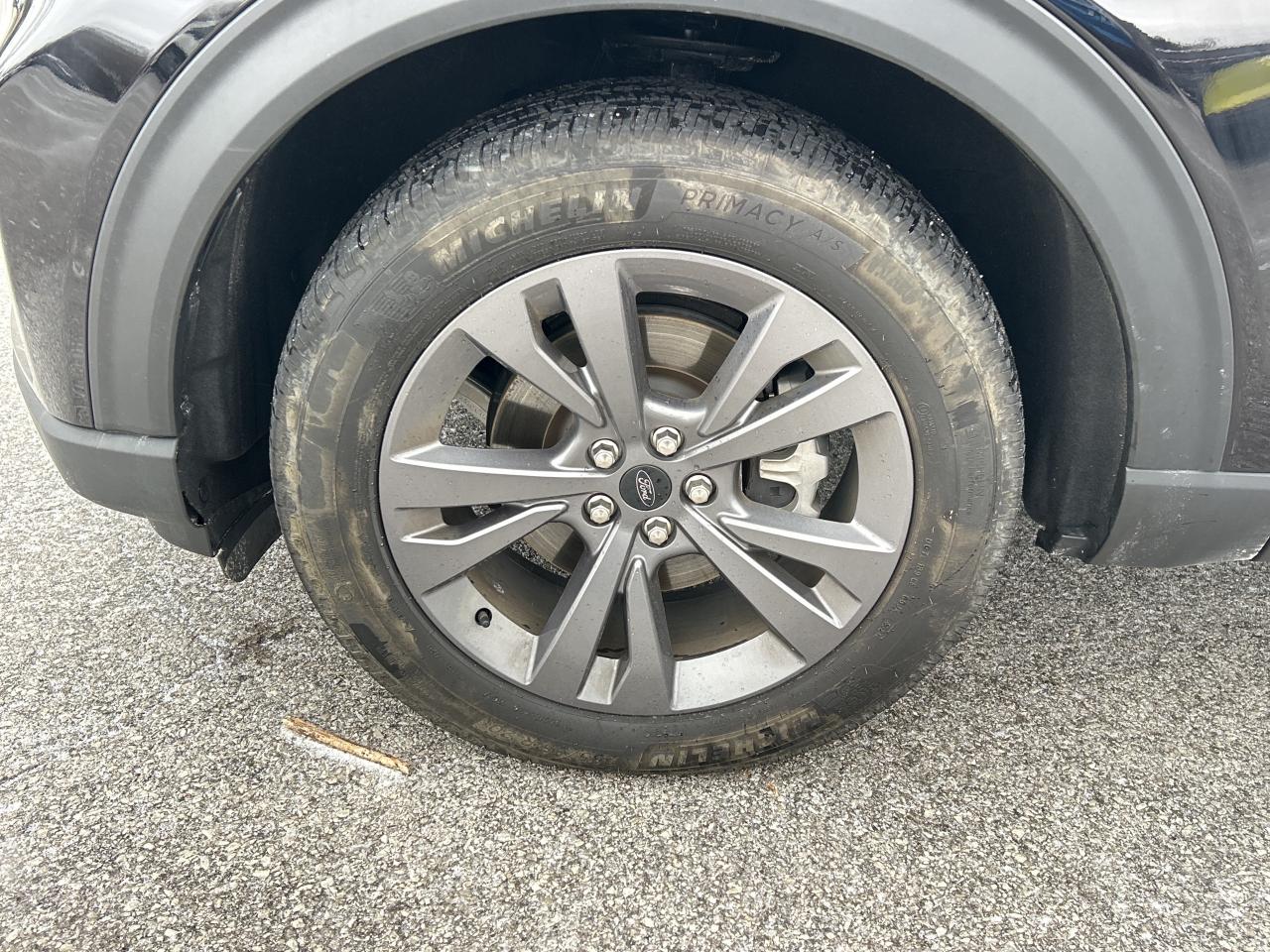 2025 Ford Explorer Active 4WD Photo