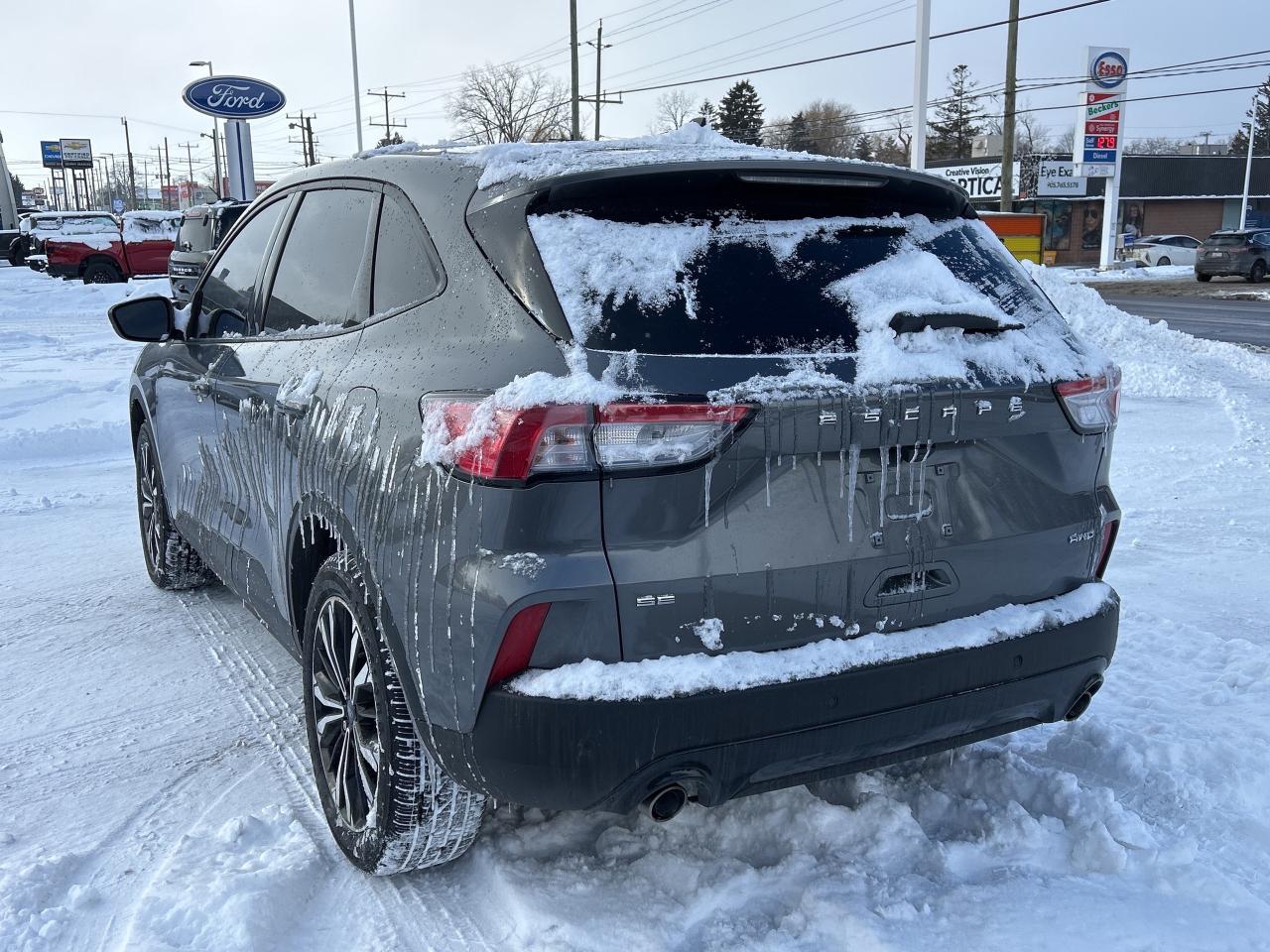 2022 Ford Escape SE AWD Photo3