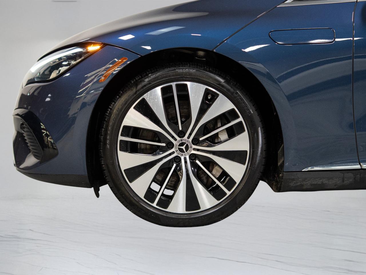 2024 Mercedes-Benz EQE 350 | EXCLUSIVE PKG | PANO Photo