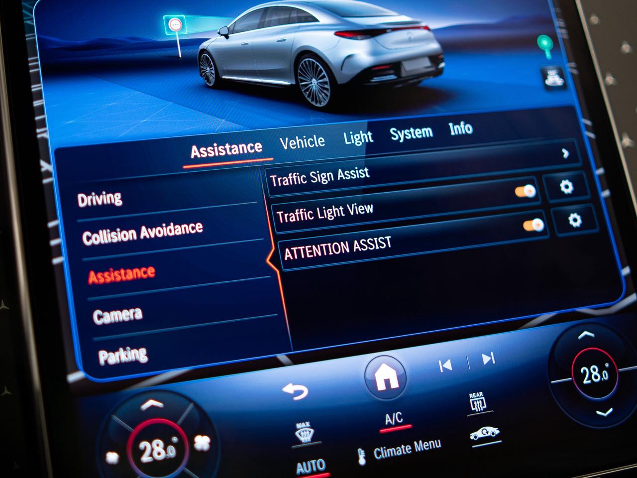 2024 Mercedes-Benz EQE 350 | EXCLUSIVE PKG | PANO Photo