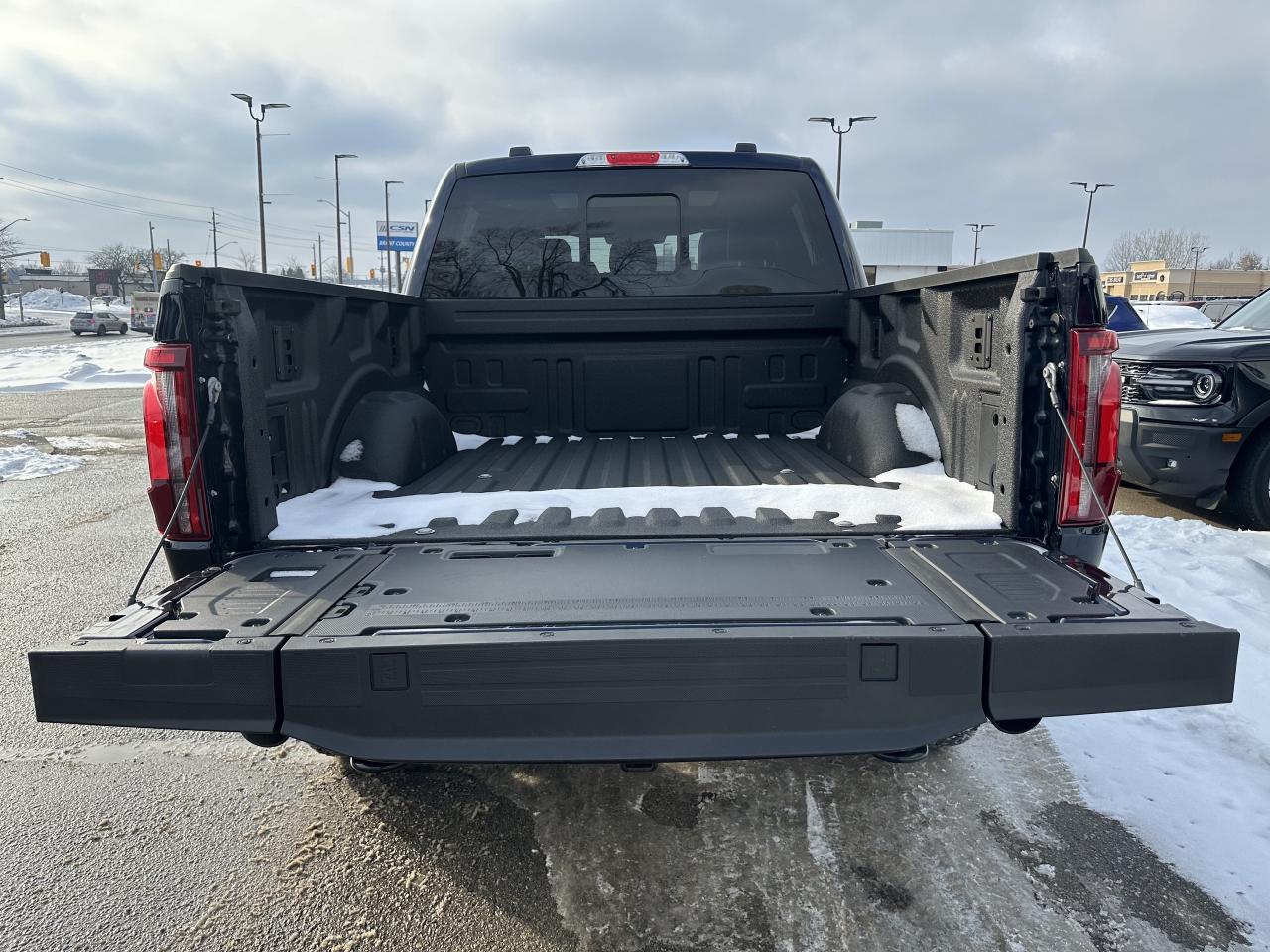 2025 Ford F-150 TREMOR/LARIAT/402A PACKAGE/ANTIMATTER BLUE Photo