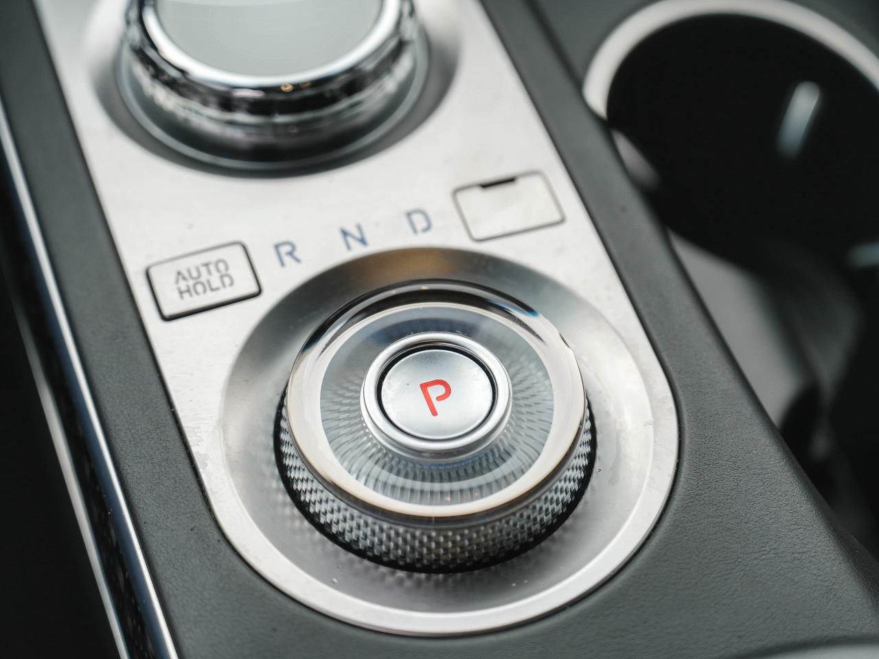 2022 Genesis GV70 3.5T SPORT/MUANA RED! SUPER DUPER CLEAN! Photo