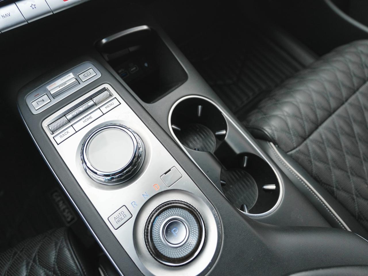 2022 Genesis GV70 3.5T SPORT/MUANA RED! SUPER DUPER CLEAN! Photo