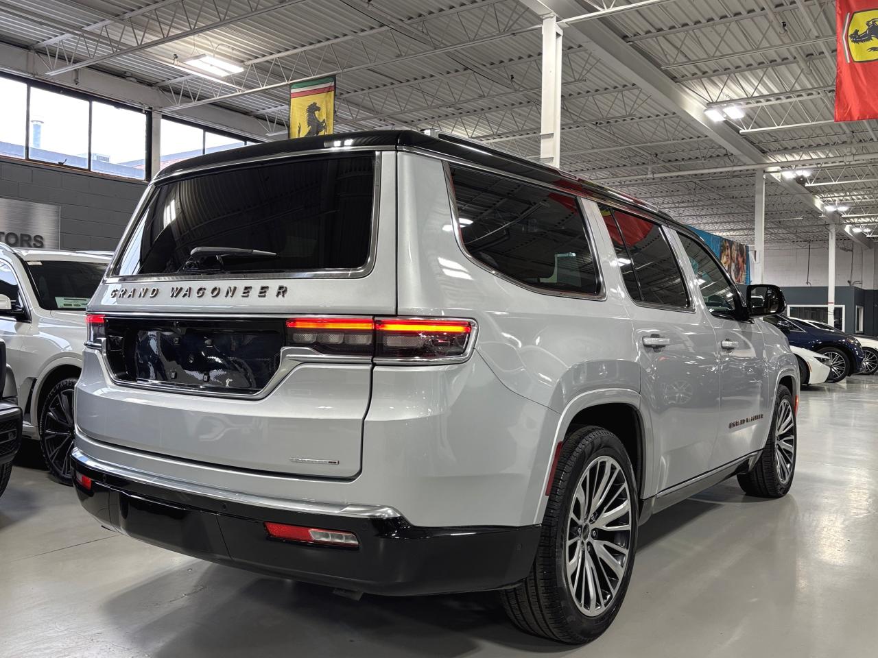 2024 Jeep Grand Wagoneer Series III 4x4|REARDVD|HEADSUP|FAMCAM|MASSAGE|+++ - Photo #8