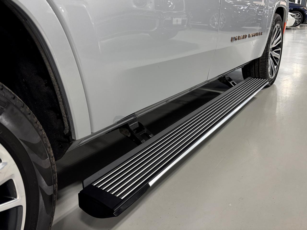 2024 Jeep Grand Wagoneer Series III 4x4|REARDVD|HEADSUP|FAMCAM|MASSAGE|+++ - Photo #7