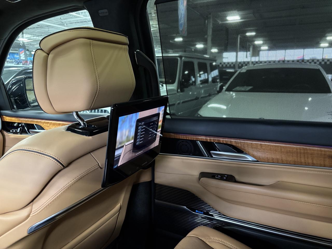 2024 Jeep Grand Wagoneer Series III 4x4|REARDVD|HEADSUP|FAMCAM|MASSAGE|+++ - Photo #19