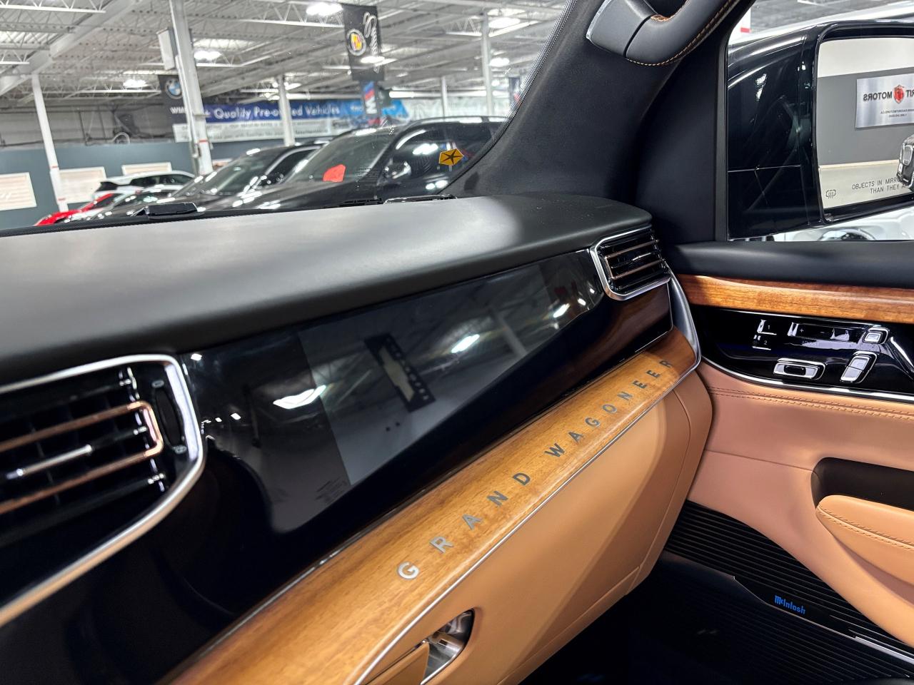 2024 Jeep Grand Wagoneer Series III 4x4|REARDVD|HEADSUP|FAMCAM|MASSAGE|+++ - Photo #32