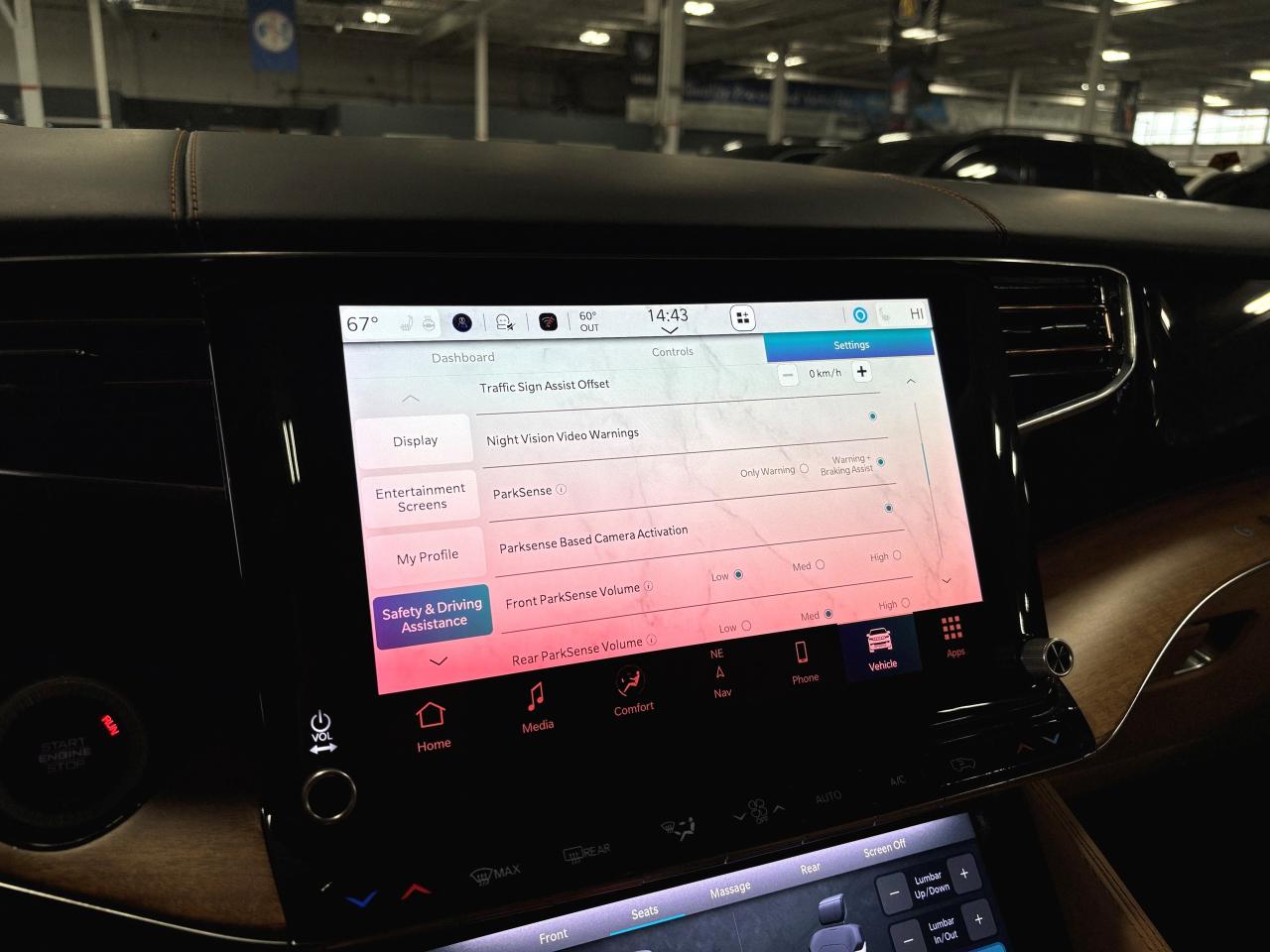 2024 Jeep Grand Wagoneer Series III 4x4|REARDVD|HEADSUP|FAMCAM|MASSAGE|+++ - Photo #42