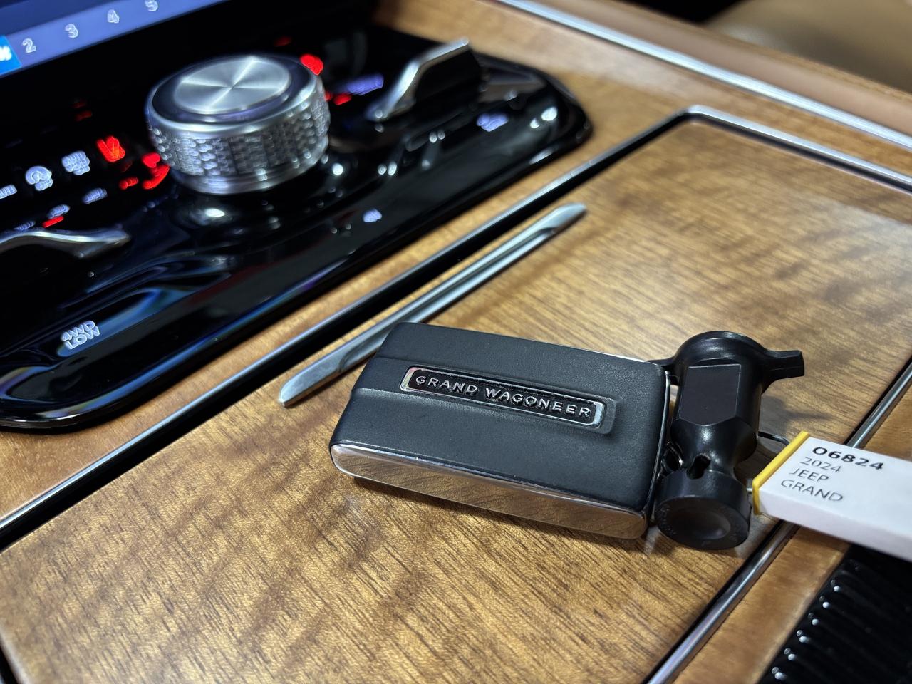 2024 Jeep Grand Wagoneer Series III 4x4|REARDVD|HEADSUP|FAMCAM|MASSAGE|+++ - Photo #64