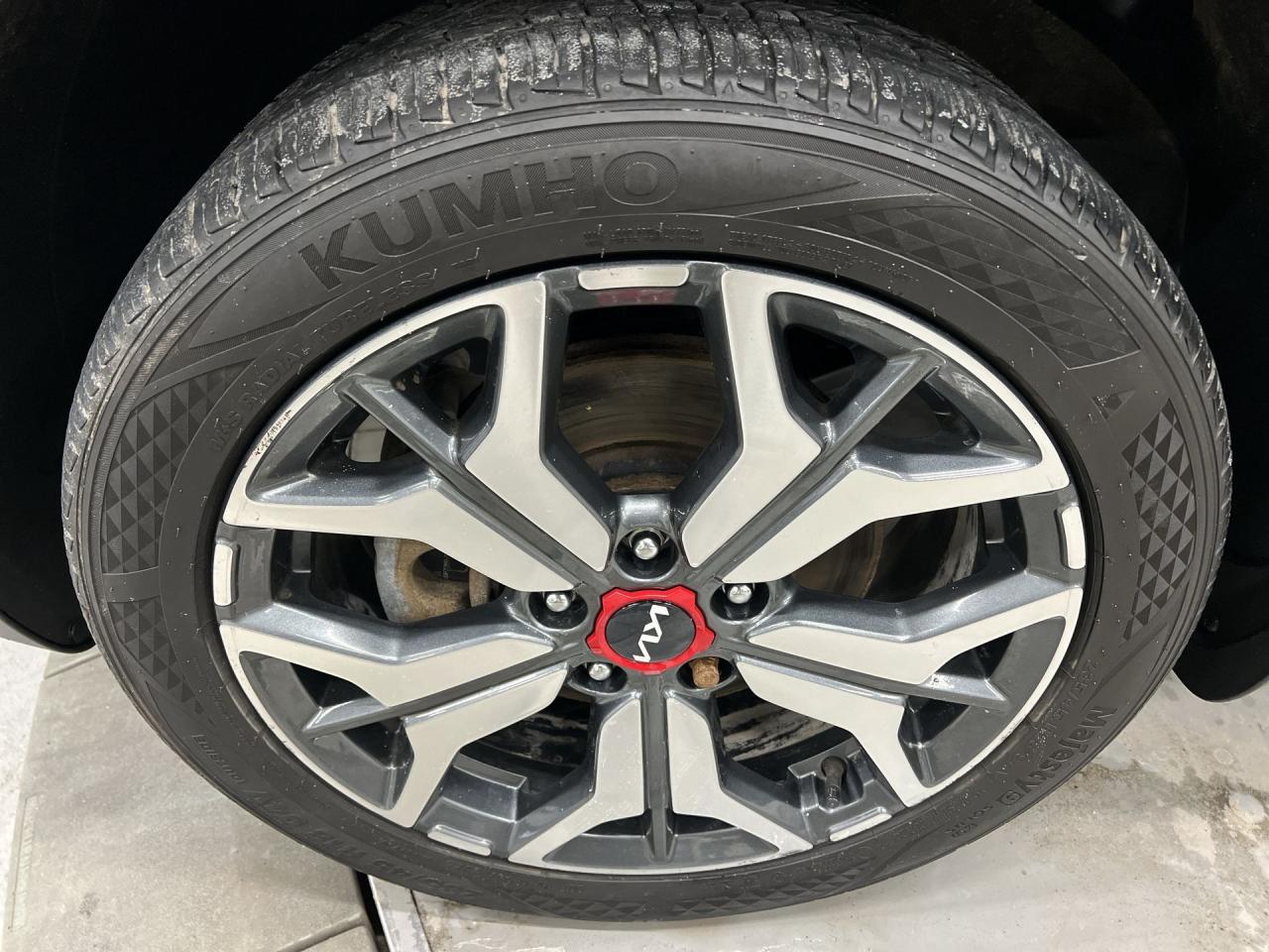 2023 Kia Seltos SX TURBO AWD | RED LEATHER| HTD/COOLED SEATS| BOSE Photo