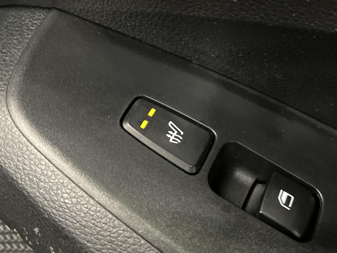 2023 Kia Seltos SX TURBO AWD | RED LEATHER| HTD/COOLED SEATS| BOSE Photo