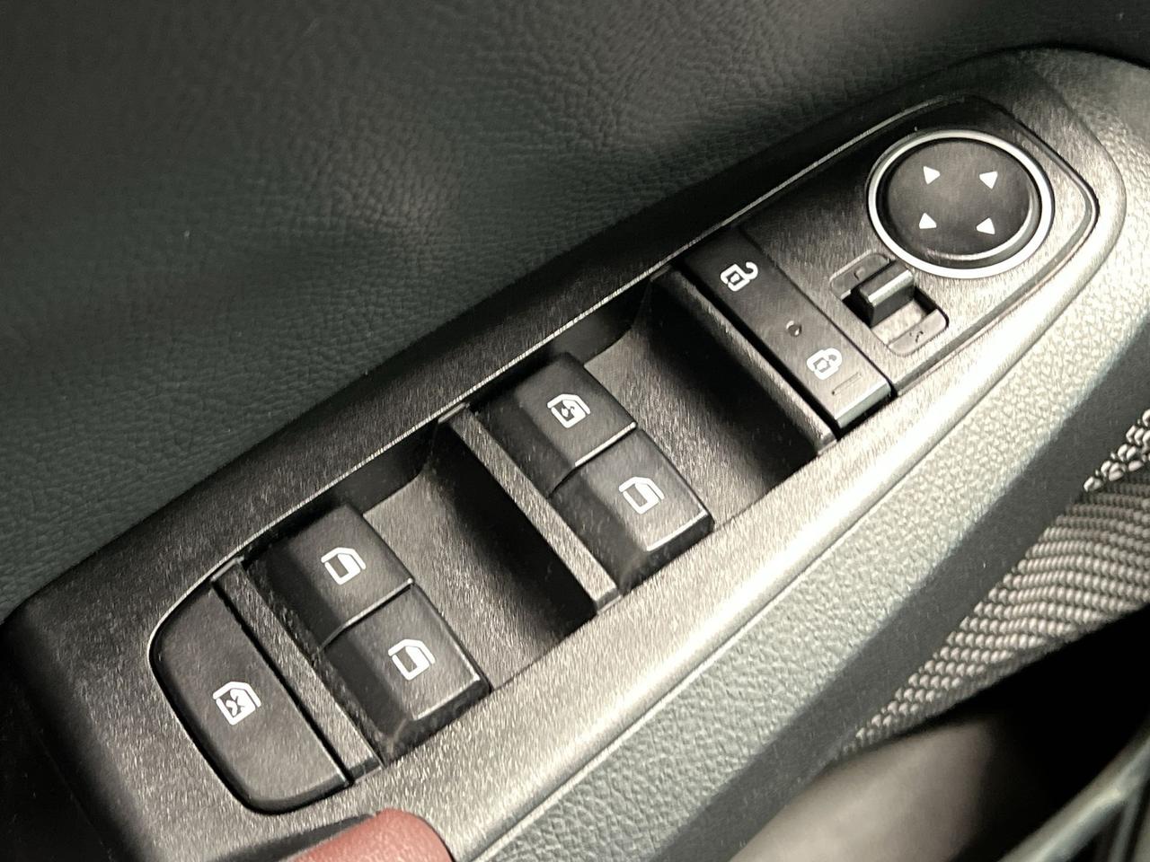 2023 Kia Seltos SX TURBO AWD | RED LEATHER| HTD/COOLED SEATS| BOSE Photo
