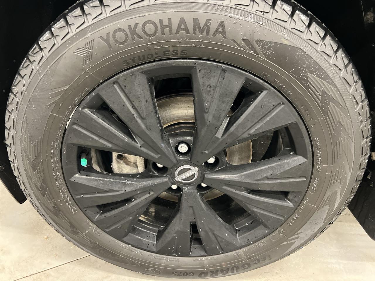 2023 Nissan Rogue SV MIDNIGHT AWD | LEATHER | PANO ROOF | 360 CAM Photo