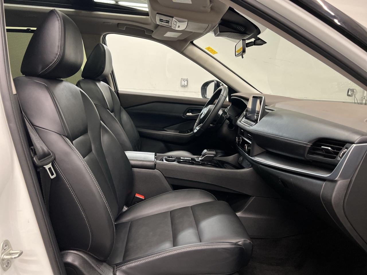 2023 Nissan Rogue SV MIDNIGHT AWD | LEATHER | PANO ROOF | 360 CAM Photo