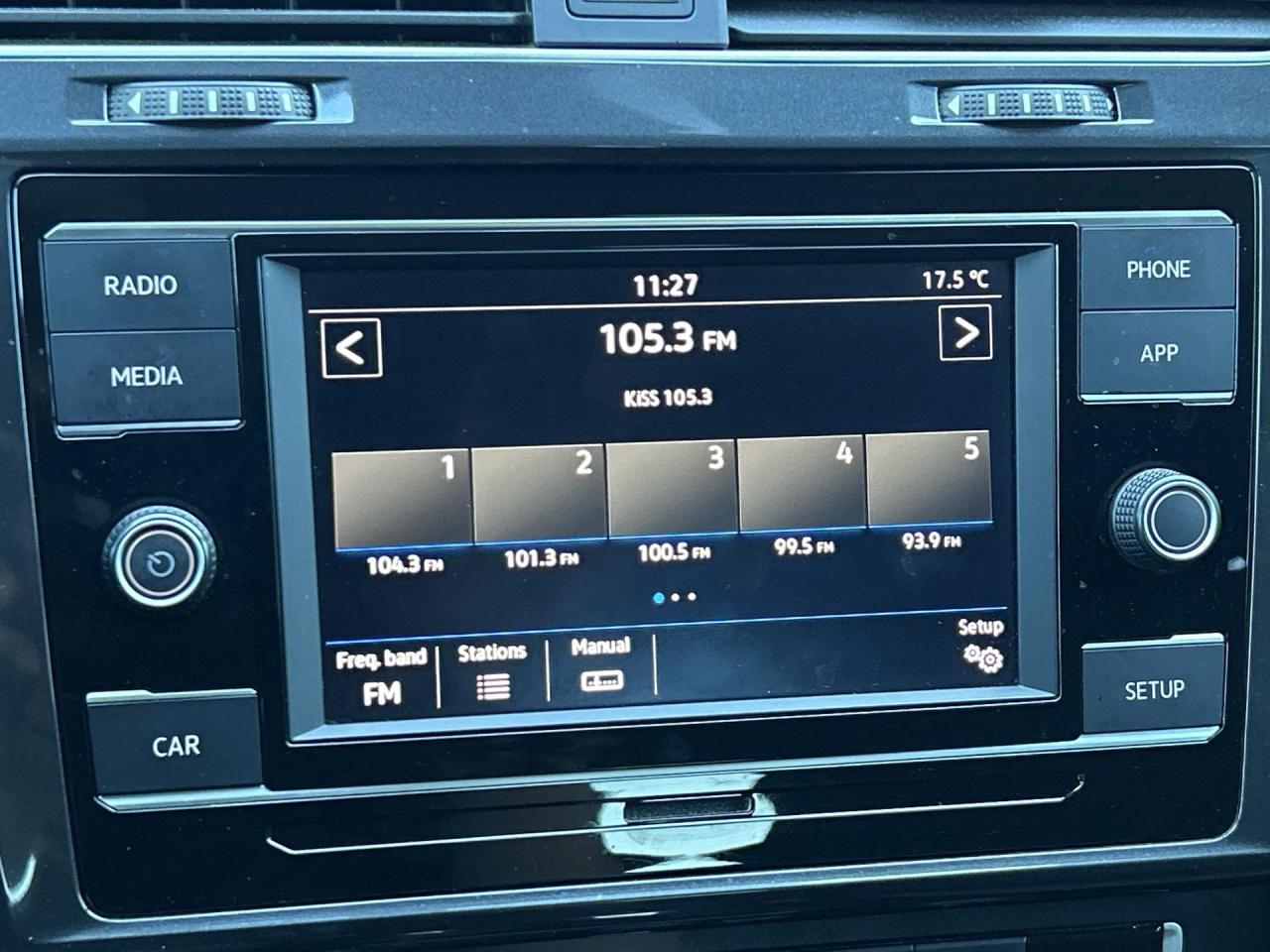 2018 Volkswagen Golf AUTO | LOW KMS | HEATED SEATS | ALLOYS | REAR CAM Photo4