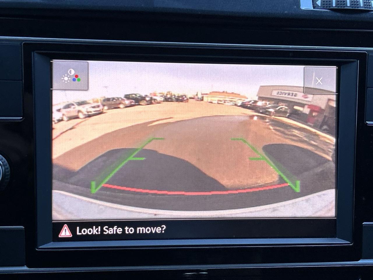 2018 Volkswagen Golf AUTO | LOW KMS | HEATED SEATS | ALLOYS | REAR CAM Photo