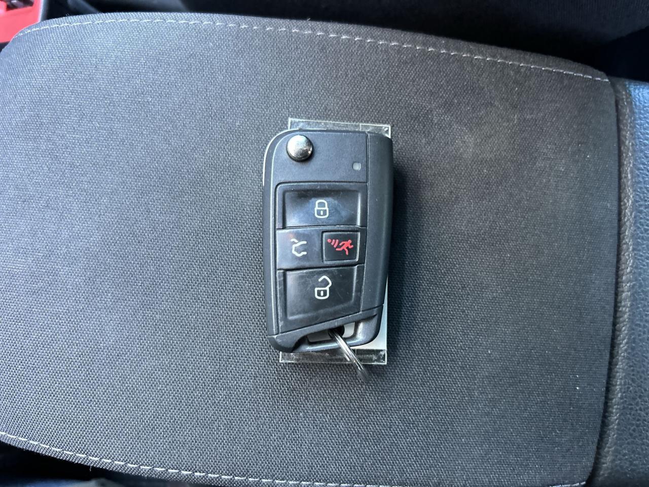 2018 Volkswagen Golf AUTO | LOW KMS | HEATED SEATS | ALLOYS | REAR CAM Photo