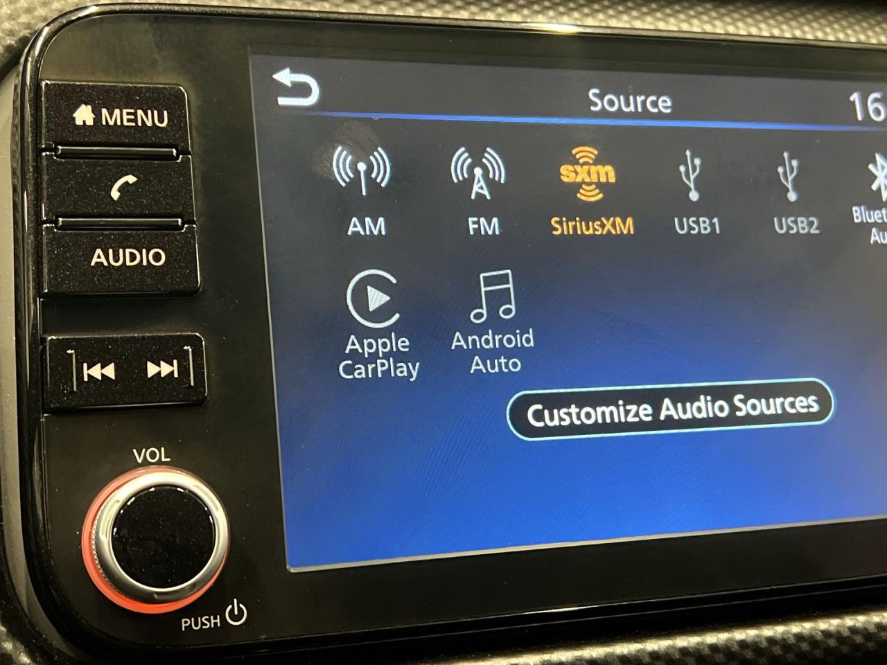 2024 Nissan Kicks SV| HEATED SEATS | REMOTE START | CARPLAY | ALLOYS Photo