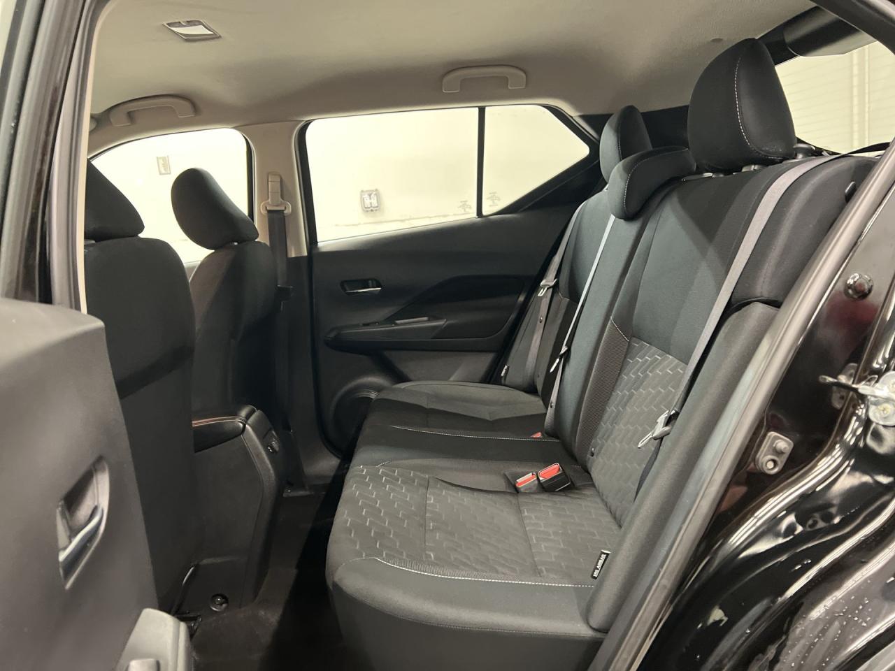 2024 Nissan Kicks SV| HEATED SEATS | REMOTE START | CARPLAY | ALLOYS Photo