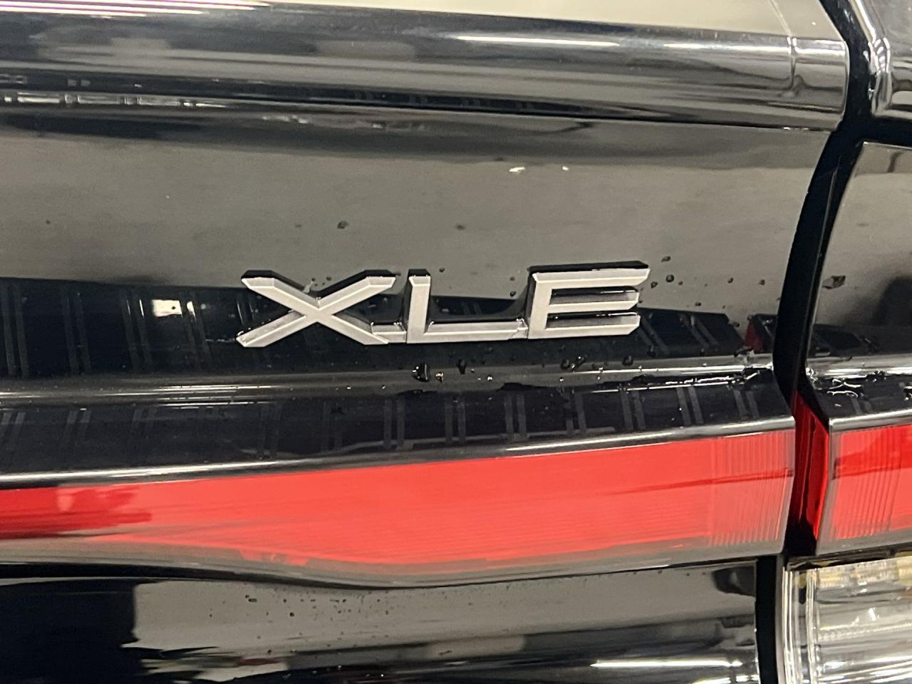 2024 Toyota Prius XLE AWD | HTD LEATHER | CARPLAY | 19IN ALLOYS Photo