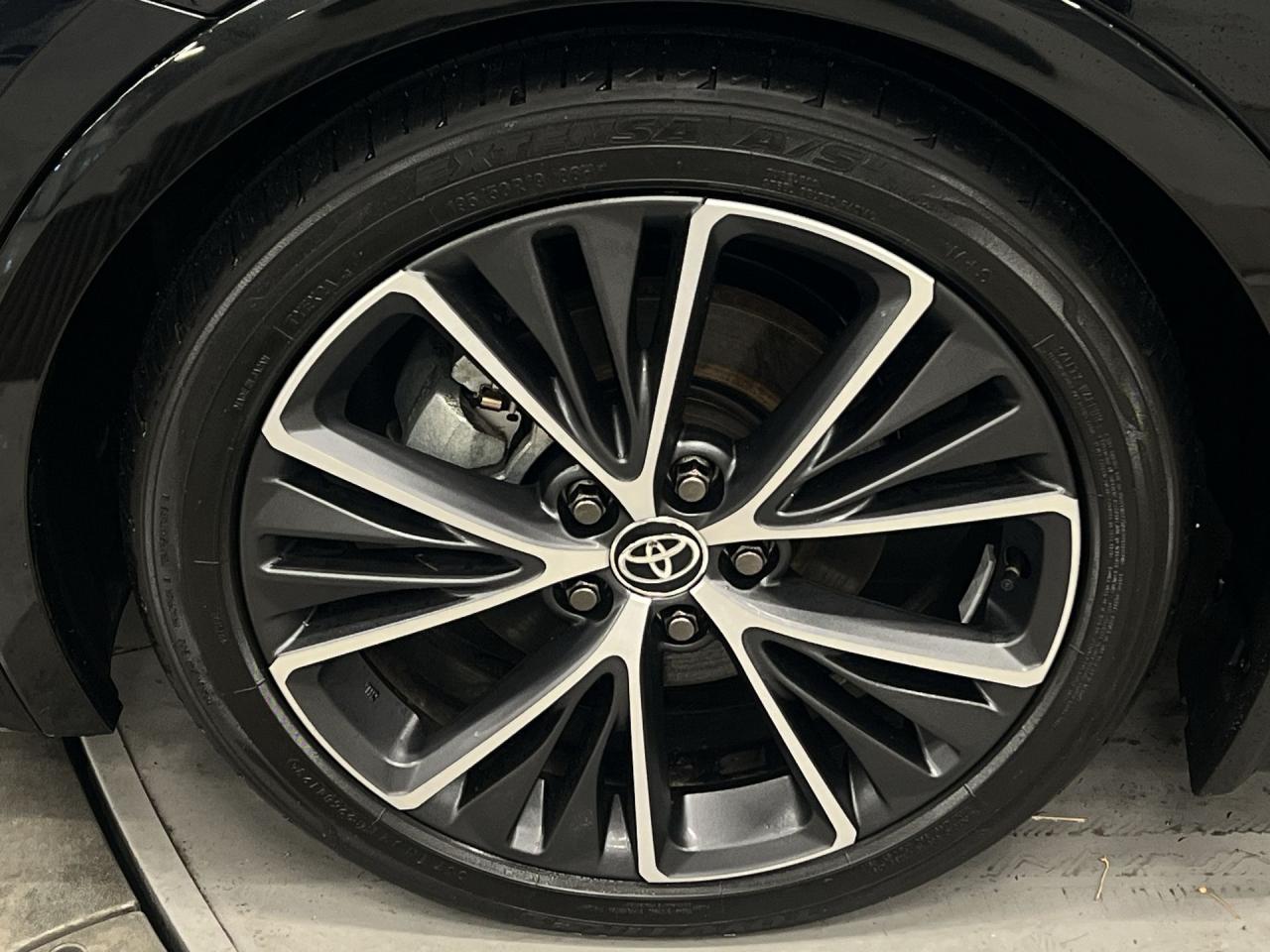 2024 Toyota Prius XLE AWD | HTD LEATHER | CARPLAY | 19IN ALLOYS Photo