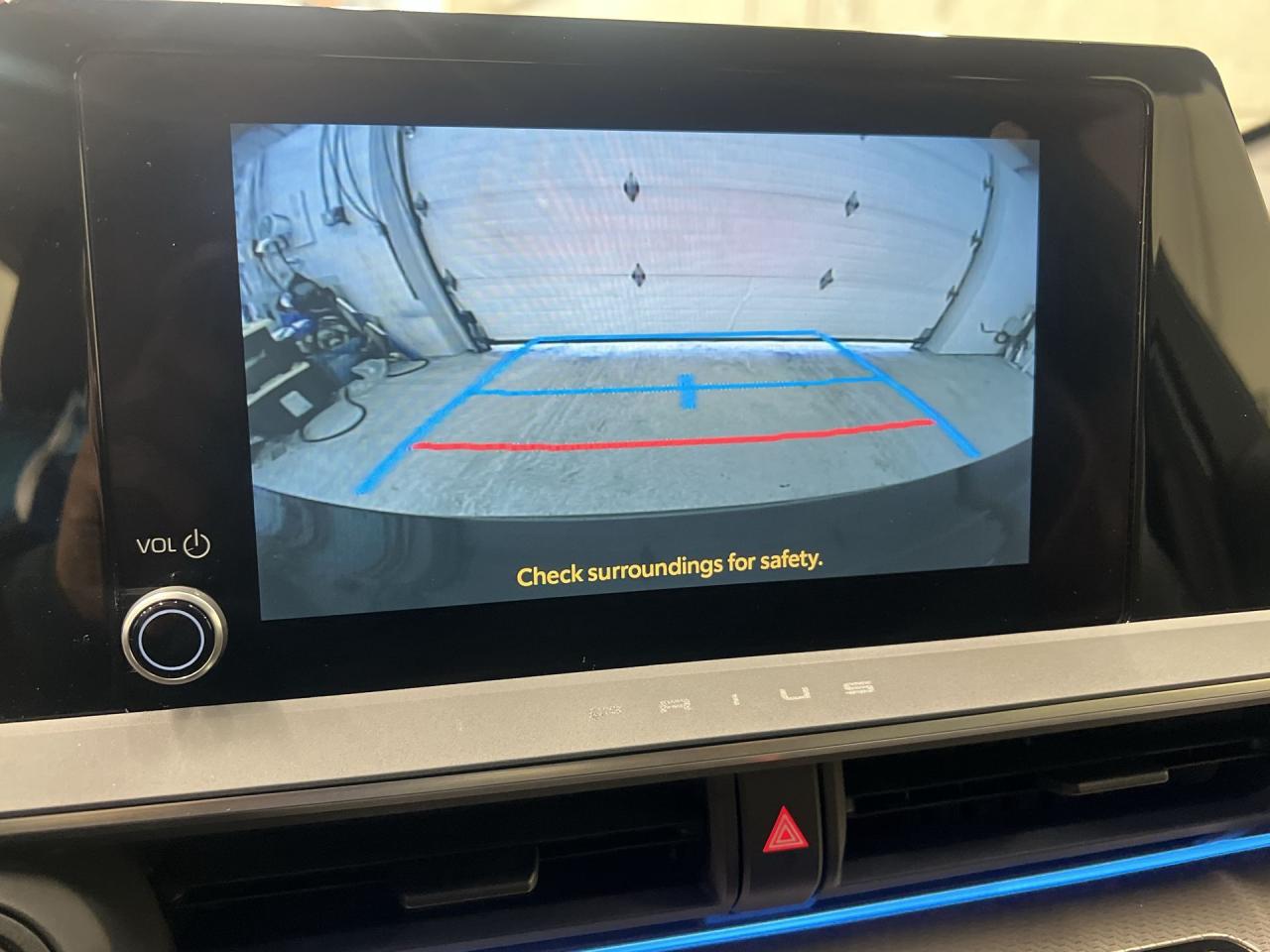 2024 Toyota Prius XLE AWD | HTD LEATHER | CARPLAY | 19IN ALLOYS Photo