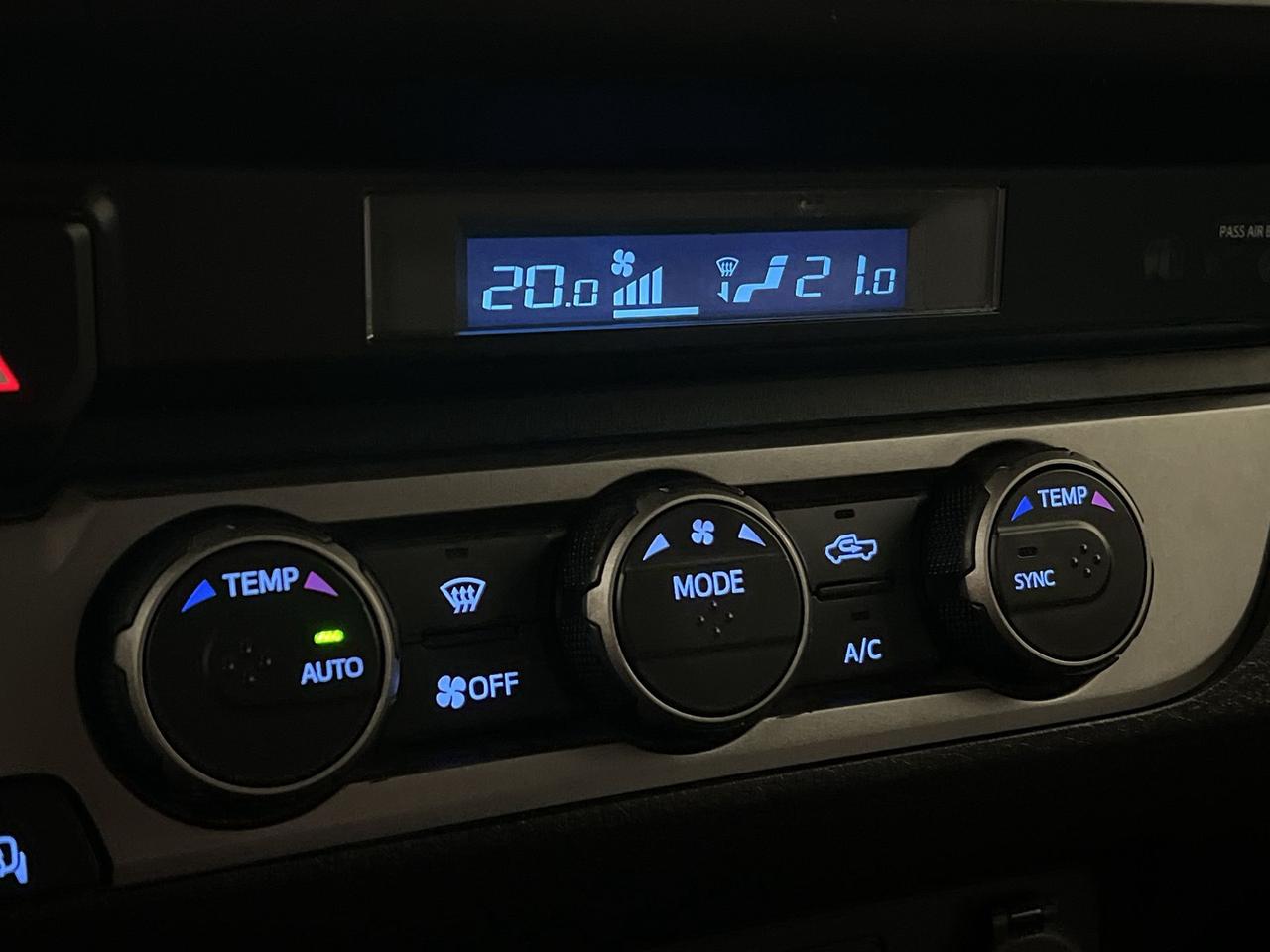 2022 Toyota Tacoma 4X4|DBL CAB | V6 | REAR CAM | HEATED SEATS| ALLOYS Photo