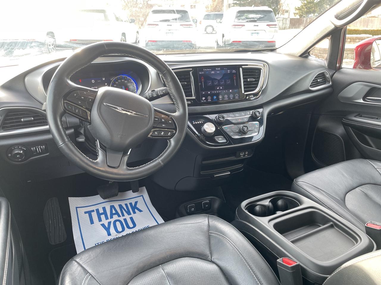 2019 Chrysler Pacifica S PKG / NAV / ADV SAFETY PKG / LEATHER Photo