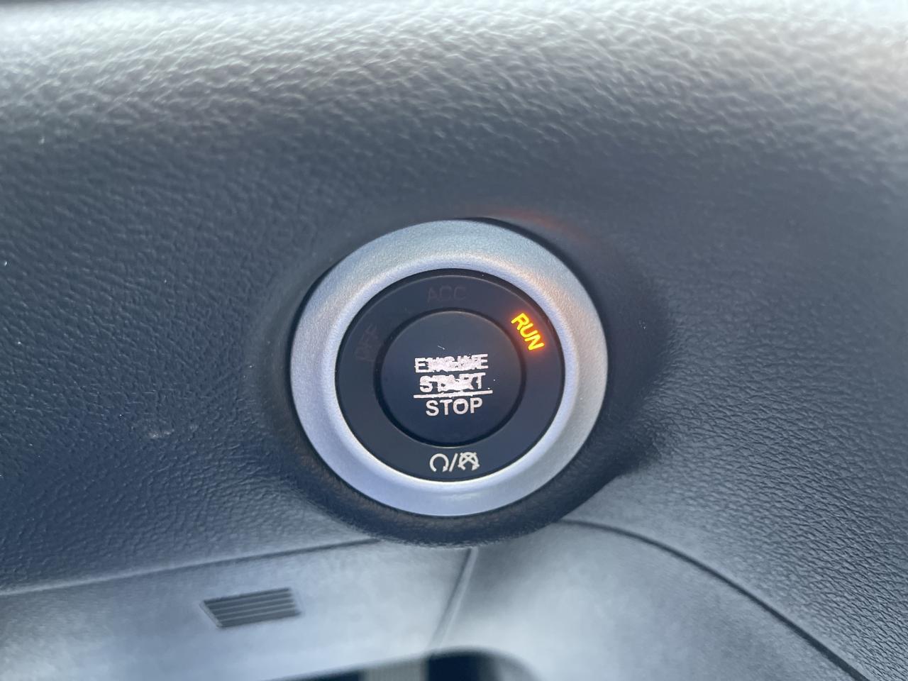 2019 Chrysler Pacifica S PKG / NAV / ADV SAFETY PKG / LEATHER Photo