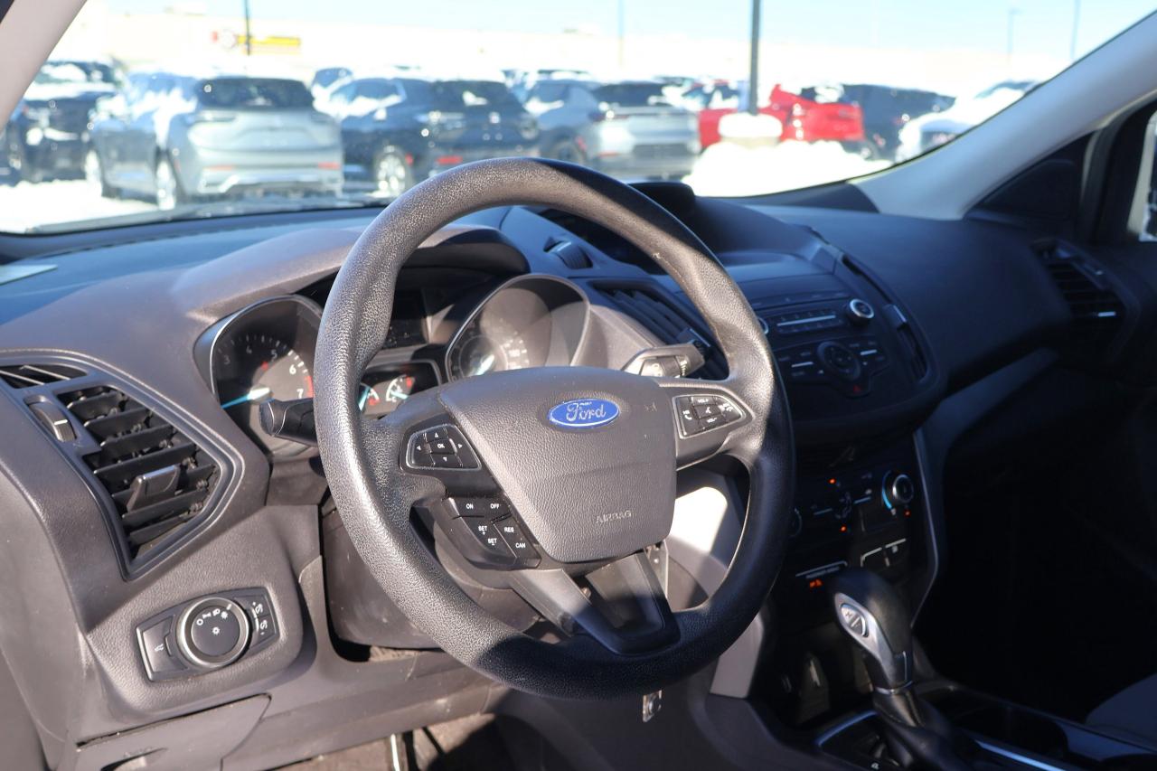 2019 Ford Escape S Photo