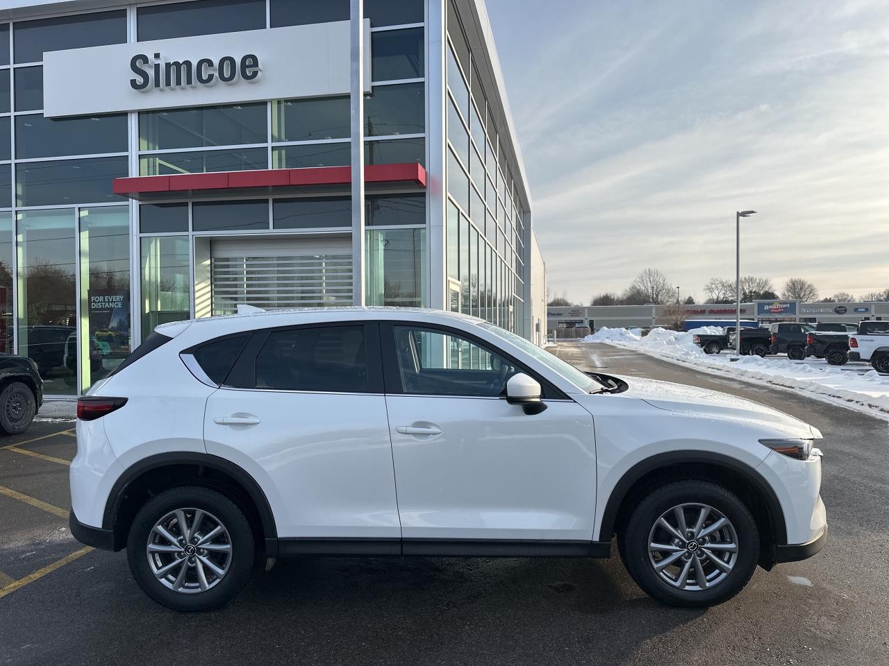 2024 Mazda CX-5 GS AWD Photo3