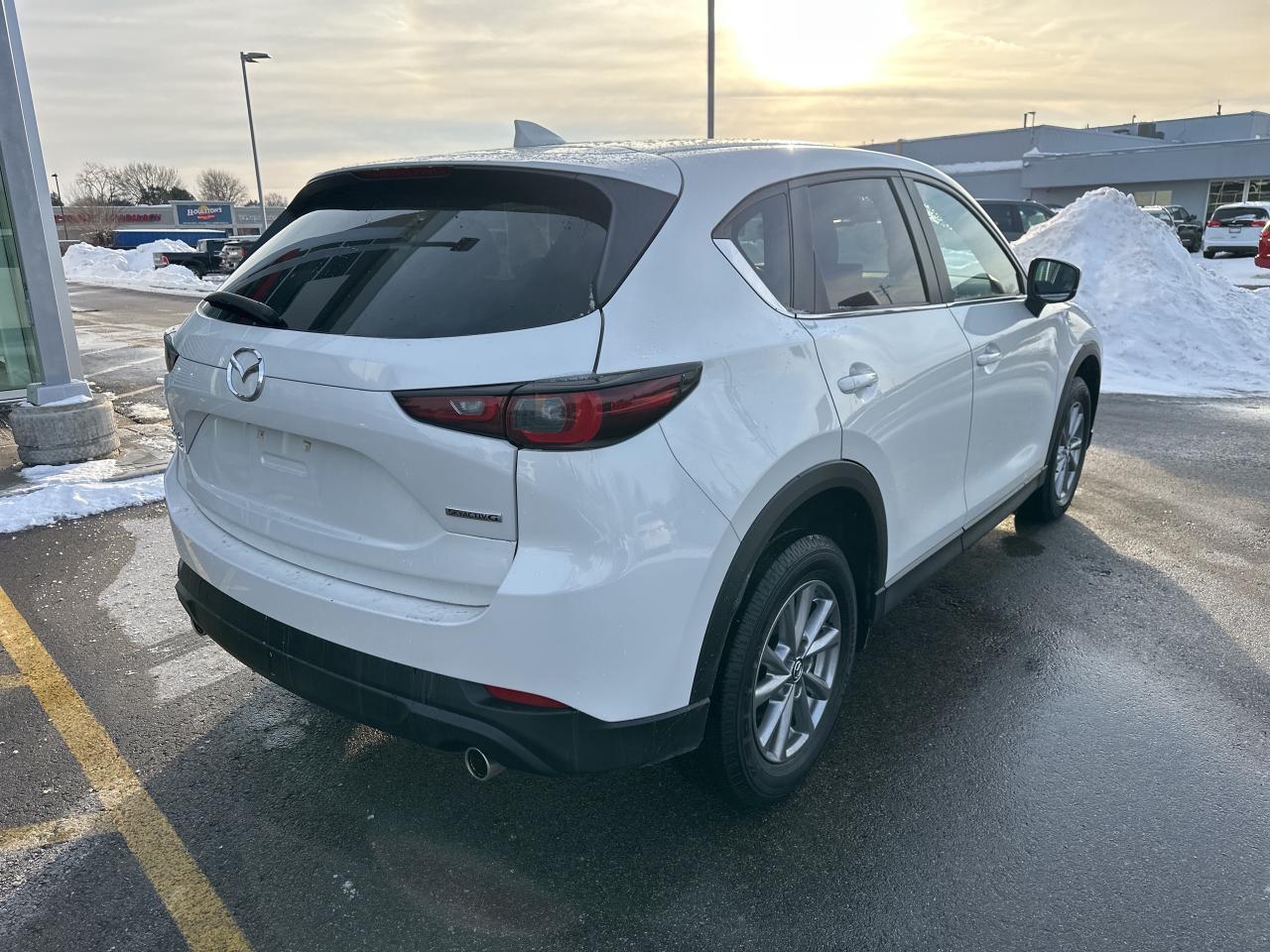 2024 Mazda CX-5 GS AWD Photo4