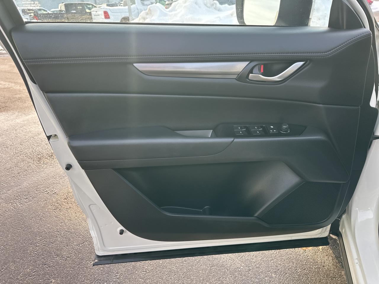 2024 Mazda CX-5 GS AWD Photo