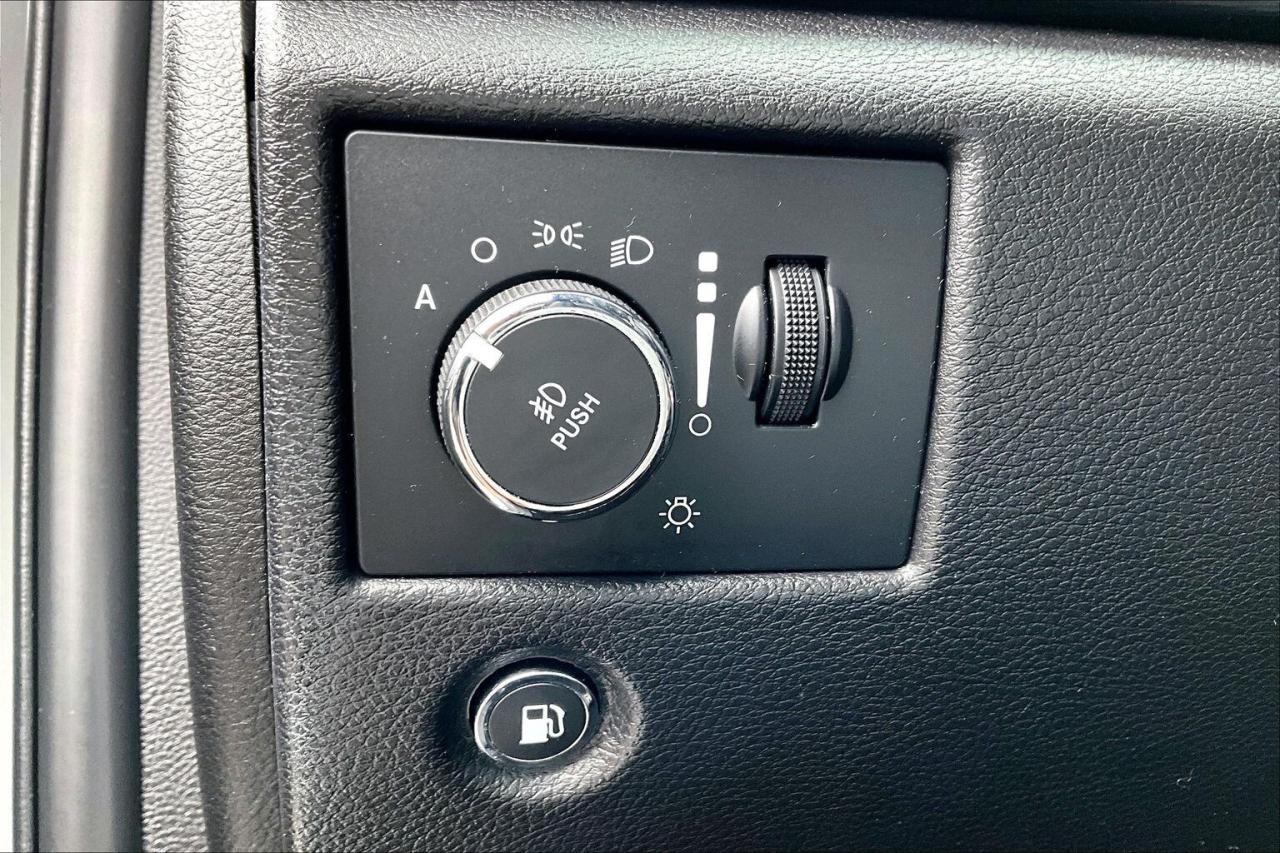 2020 Jeep Grand Cherokee Altitude | Heated Seats | Safety Tech | NAV | 4X4 Photo