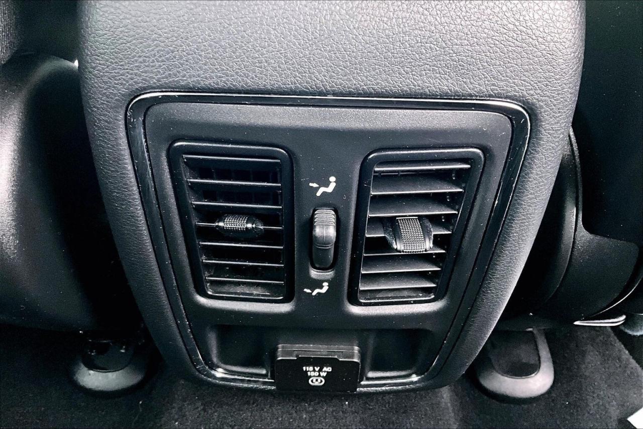 2020 Jeep Grand Cherokee Altitude | Heated Seats | Safety Tech | NAV | 4X4 Photo