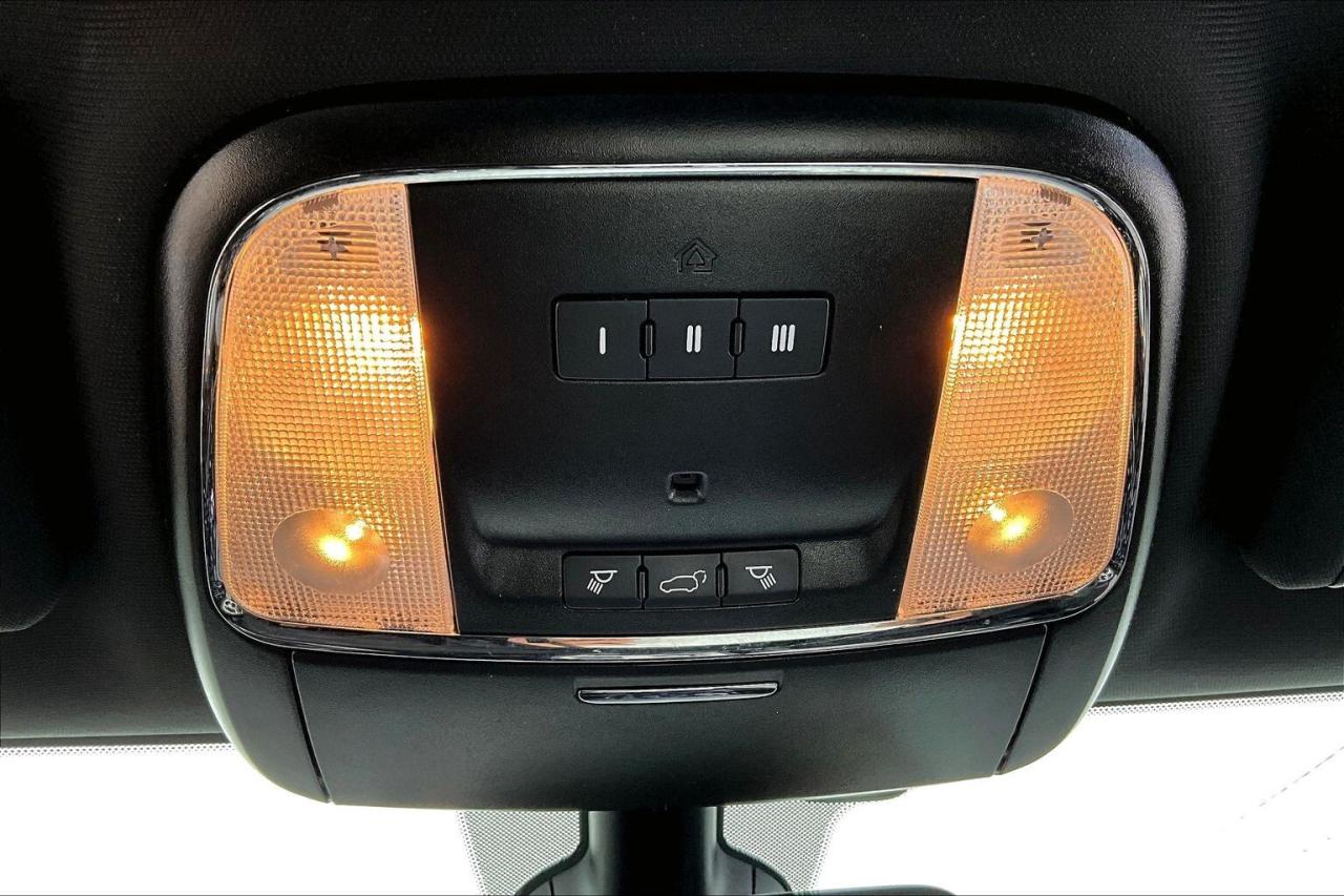 2020 Jeep Grand Cherokee Altitude | Heated Seats | Safety Tech | NAV | 4X4 Photo