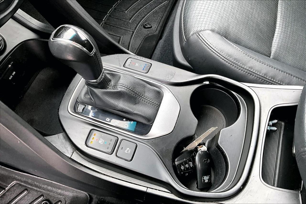 2015 Hyundai Santa Fe Sport 2.0T Limited | Vented Leather | Panoroof | AWD Photo